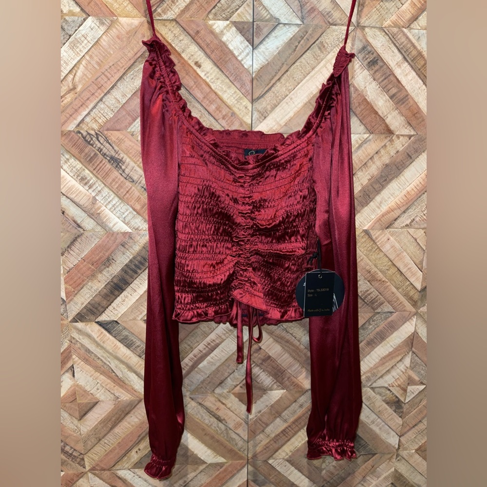 Japna Ruched Satin Top - Picture 3 of 10